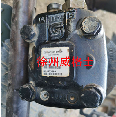 进口摊铺机刮板马达，输料马达零件号9609751000